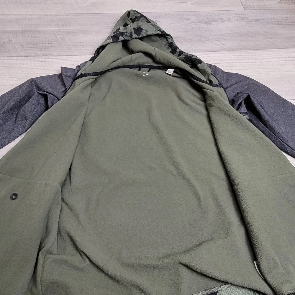 Adidas Men's Medium Camo Fleece-Lined Hooded Jacket – Full Zip Reflective Detail